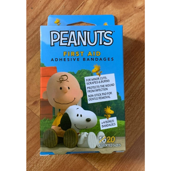 Collectable‎ Snoopy adhesive bandages - Picture 1 of 2